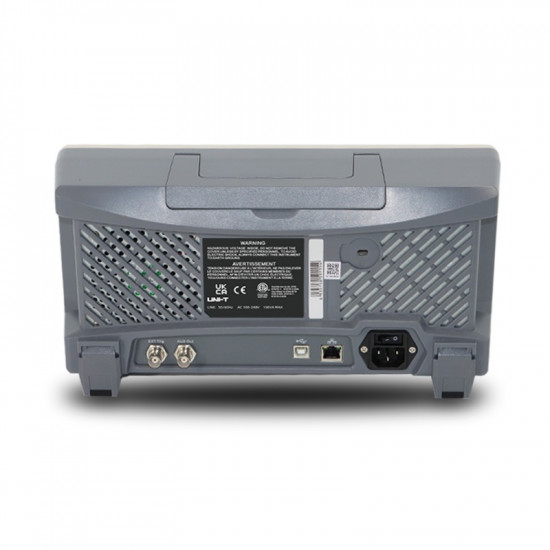 Osciloskop UNI-T UPO2104E (čtyřkanálový, 100 MHz, 1GS/s)